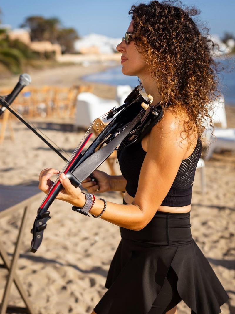 B-Linda (violin)