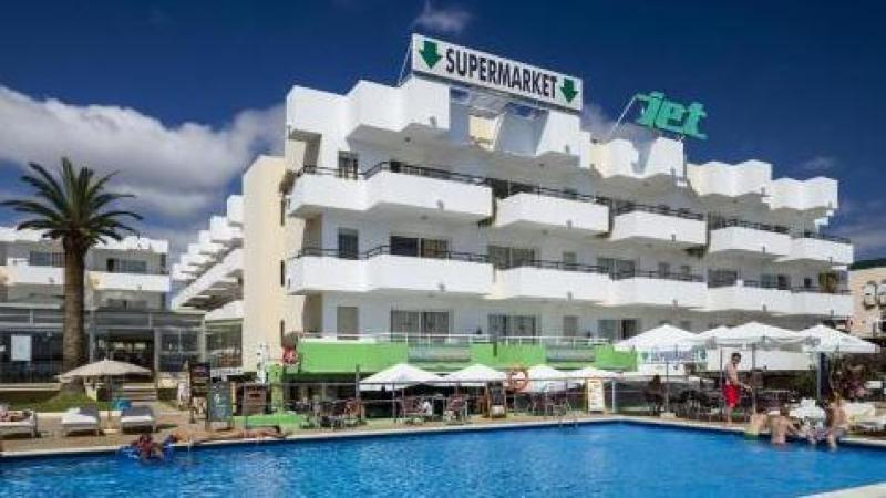 Ibiza Jet Apartments image 4