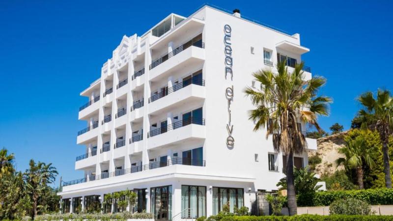 Ocean Drive Ibiza image 1