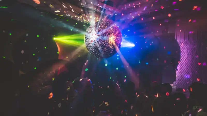 Pikes Ibiza image 3