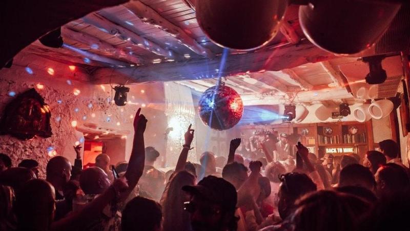 Pikes Ibiza image 4