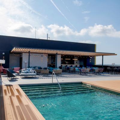 SOUND HUB: Rooftop Party / Toro Live! & PINI